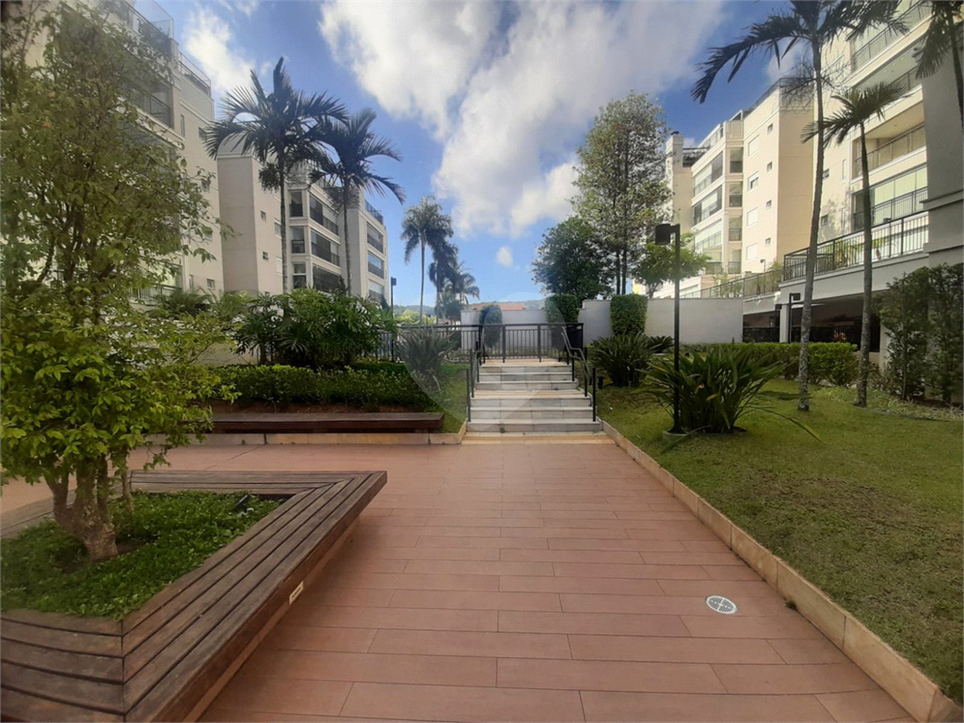 Apartamento à venda com 3 quartos, sendo 1 suíte, em Tremembé, São Paulo, SP