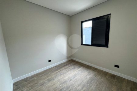 Casa em condomínio à venda com 3 quartos, sendo 1 suíte,  em Vila Alpina, São Paulo, SP