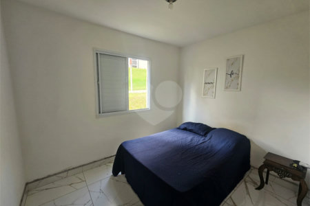 Apartamento à venda com 2 quartos em Sítios Frutal, Valinhos, SP