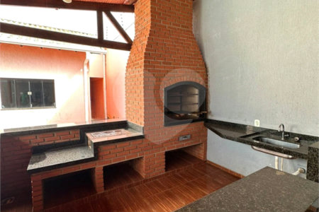 Casa à venda com 2 quartos, sendo 1 suíte, em Bosque Carandá I, Ponta Porã, MS