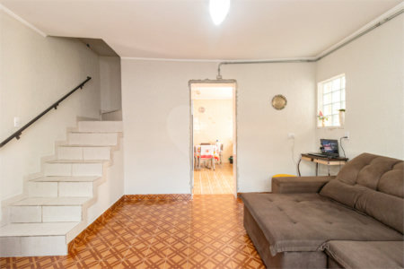 Sobrado à venda com 2 quartos em Vila Dom Pedro II, São Paulo, SP