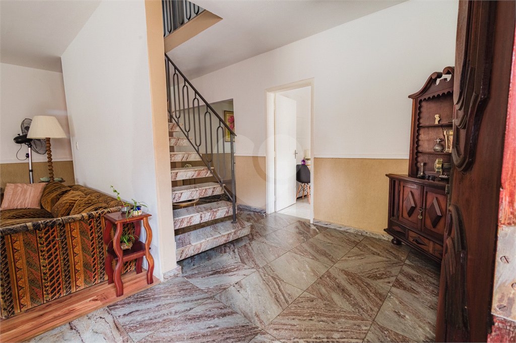 Casa à venda com 5 quartos, sendo 1 suíte, em Vila Rosália, Guarulhos, SP