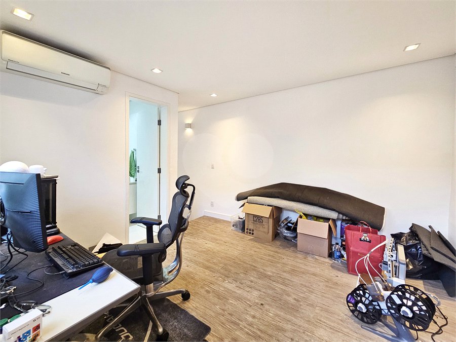 Casa de Vila à venda com 3 suítes em Vila Nova Conceição, São Paulo, SP