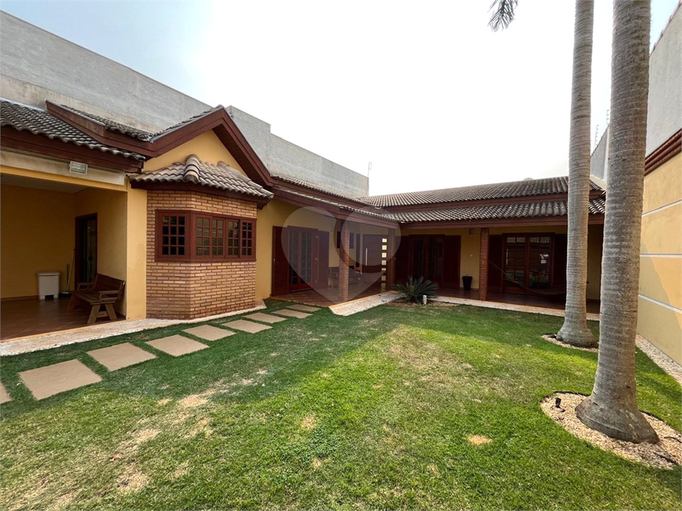 Casa à venda com 3 quartos, sendo 1 suíte, em Parque Atenas do Sul, Itapetininga, SP