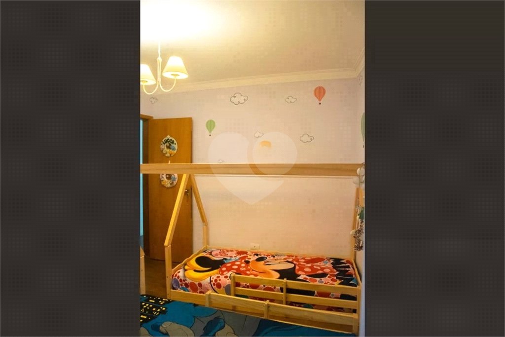 Casa à venda com 3 suítes em Chora Menino, São Paulo, SP