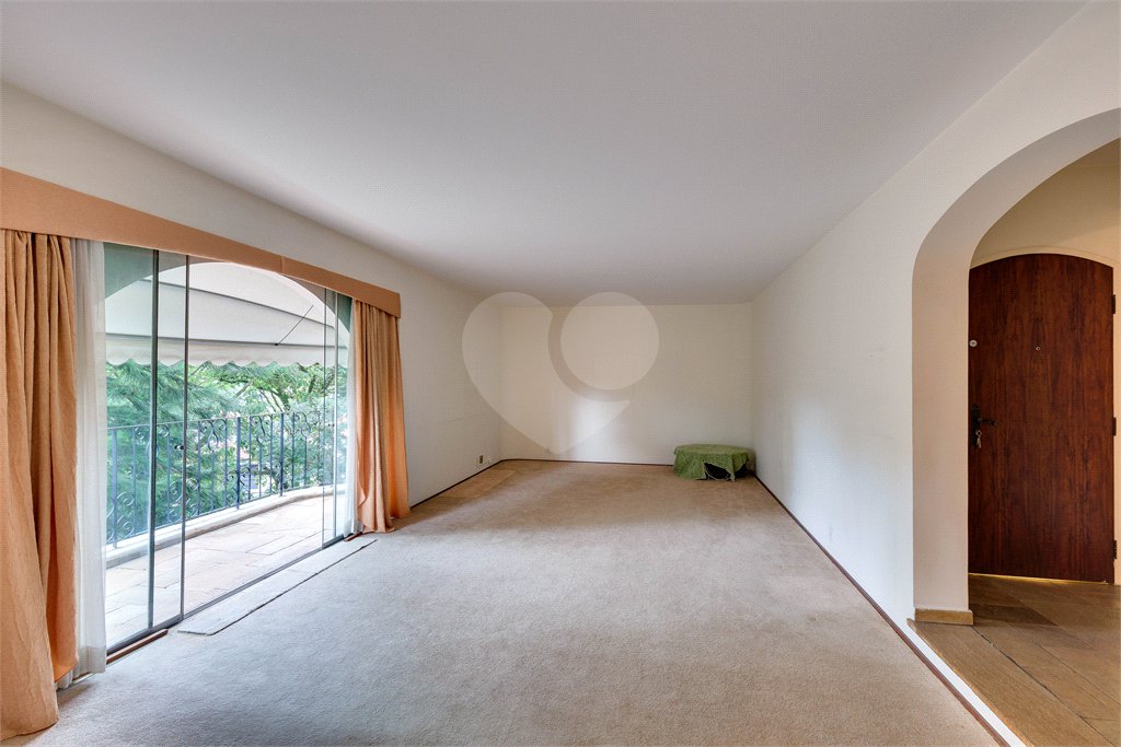 Apartamento à venda com 4 quartos, sendo 2 suítes, em Granja Julieta, São Paulo, SP