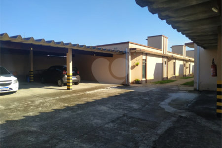 Casa à venda com 2 quartos no condomínio Világio Vitória, Mogi das Cruzes - SP