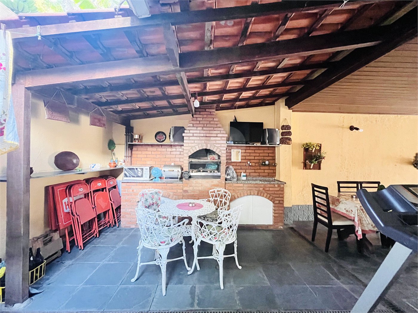 Casa à venda com 4 quartos, sendo 1 suíte, em Campo Grande, Rio de Janeiro, RJ