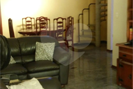 Sobrado à venda com 4 suítes em Vila Carrão, São Paulo, SP