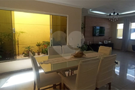 Sobrado à venda com 3 suítes em Vila Mazzei, São Paulo, SP