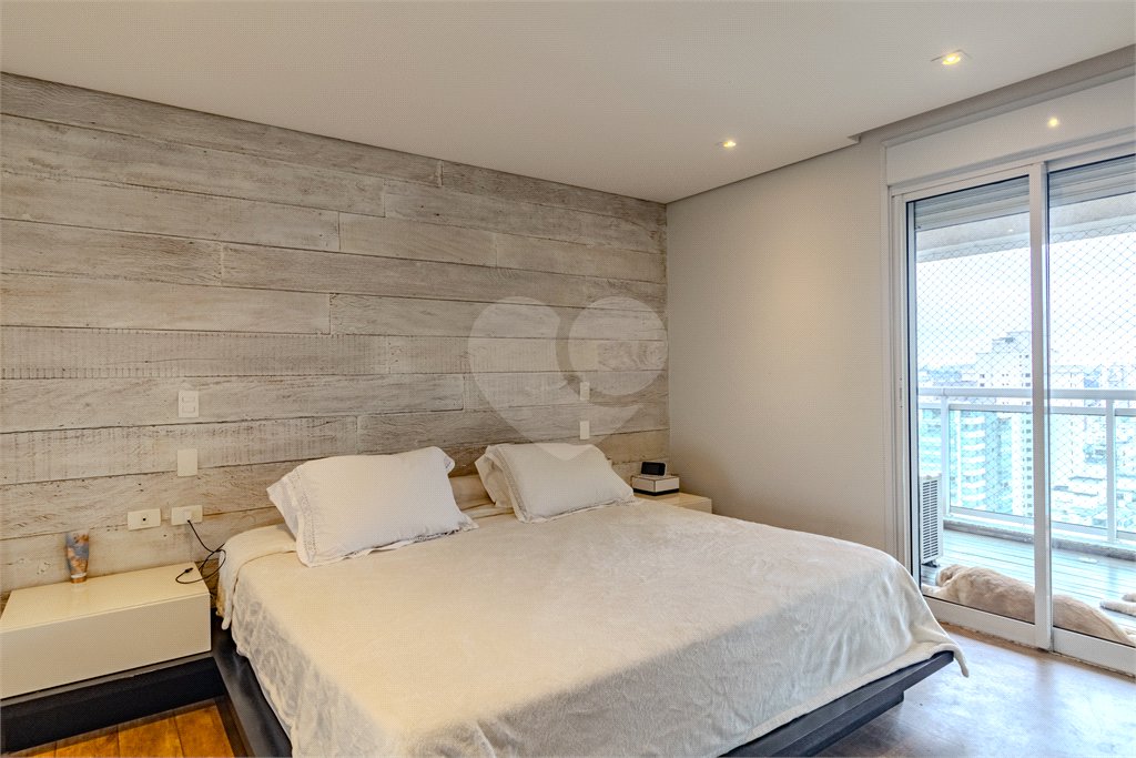 Apartamento à venda com 4 suítes em Campo Belo, São Paulo, SP