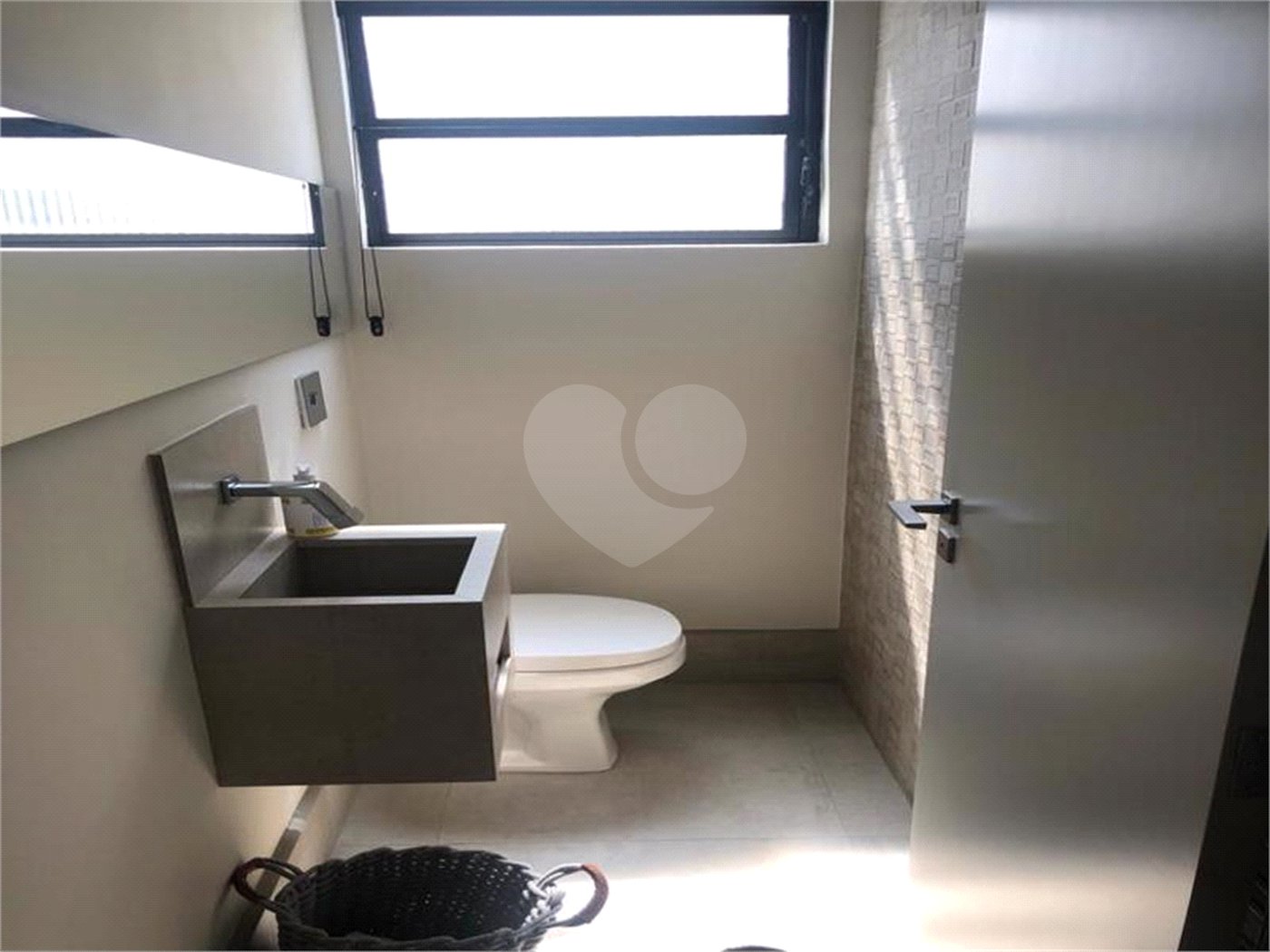 Apartamento à venda com 2 quartos, sendo 1 suíte, em Vila Buarque, São Paulo, SP