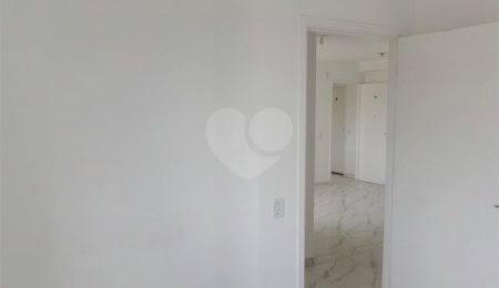 Apartamento à venda com 2 quartos em Jardim Arco-íris, Cotia, SP