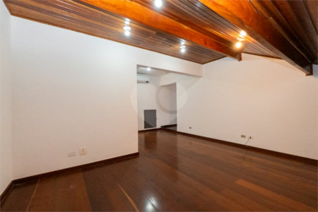 Casa de Vila à venda com 3 quartos, sendo 1 suíte, em Planalto Paulista, São Paulo, SP