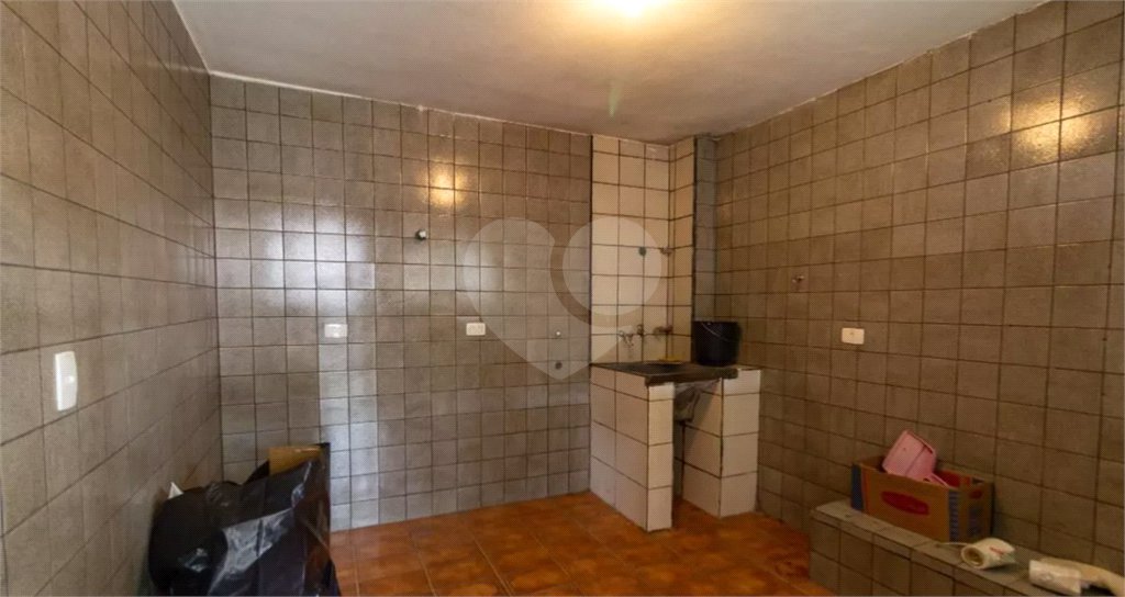 Casa à venda com 4 quartos, sendo 1 suíte, em Vila Tiradentes, São Paulo, SP