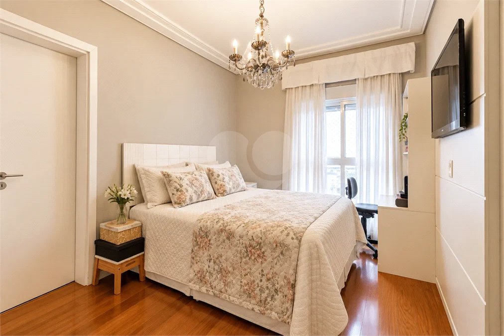 Apartamento mobiliado para locação em Moema | 275 m² | 3 suítes | 4 vagas