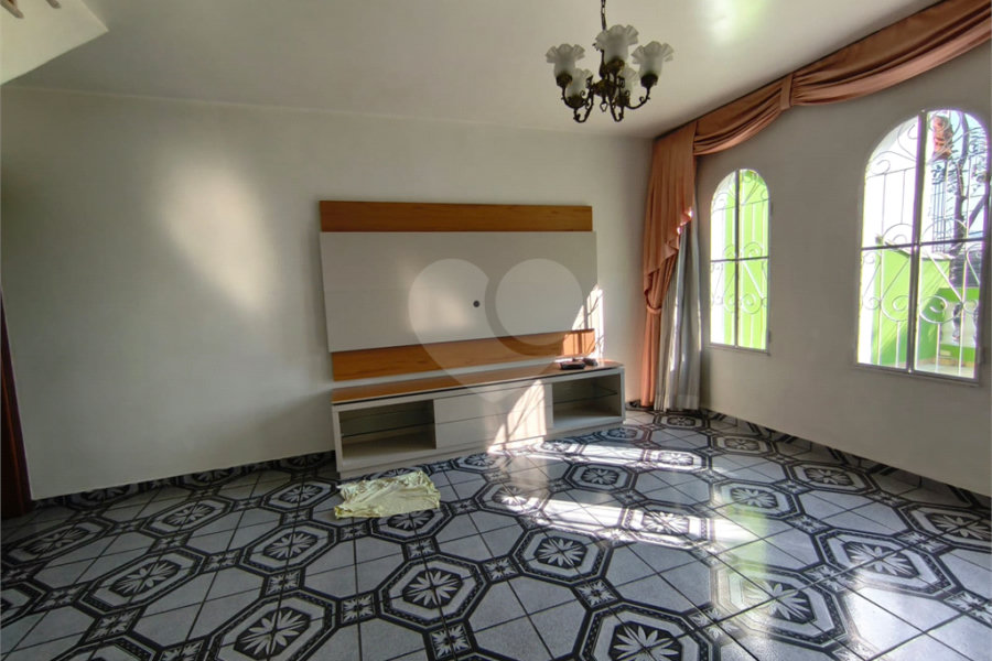 Sobrado à venda com 3 quartos, sendo 1 suíte, em Vila Albertina, São Paulo, SP