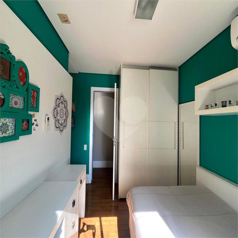 Apartamento à venda com 3 quartos, sendo 2 suítes, em Vila Mariana, São Paulo, SP