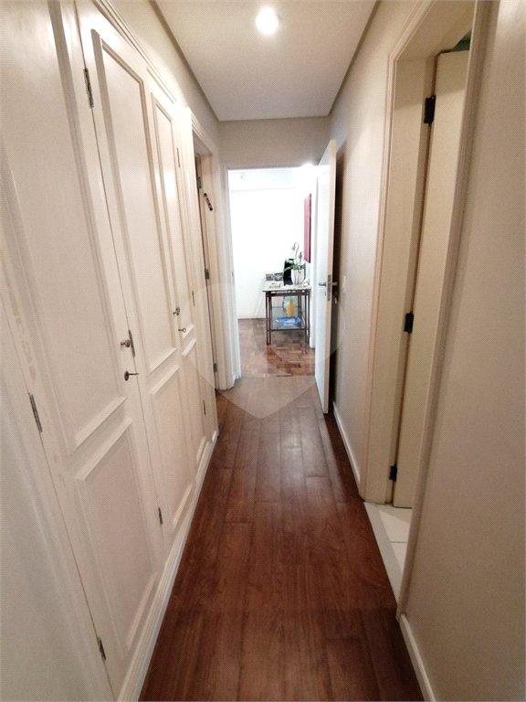 Apartamento à venda com 3 quartos, sendo 1 suíte, em Jardim Paulista, São Paulo, SP