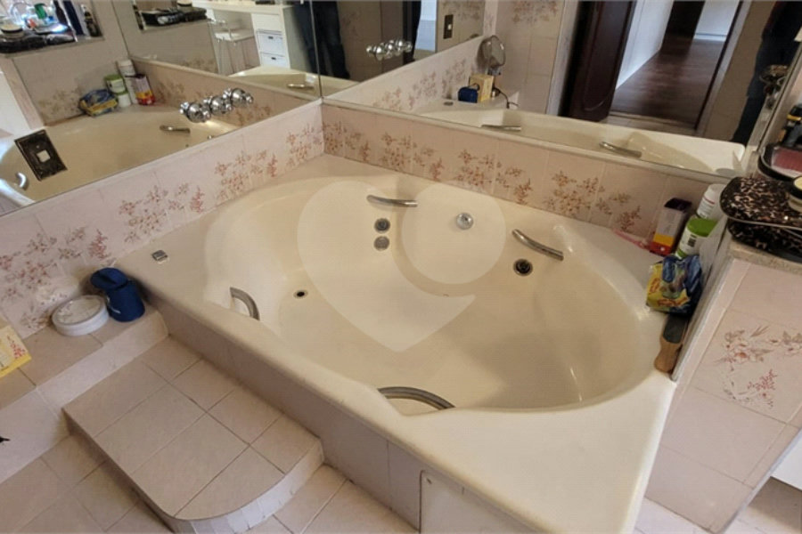 Sobrado à venda com 5 quartos, sendo 4 suítes,  em Tucuruvi, São Paulo, SP