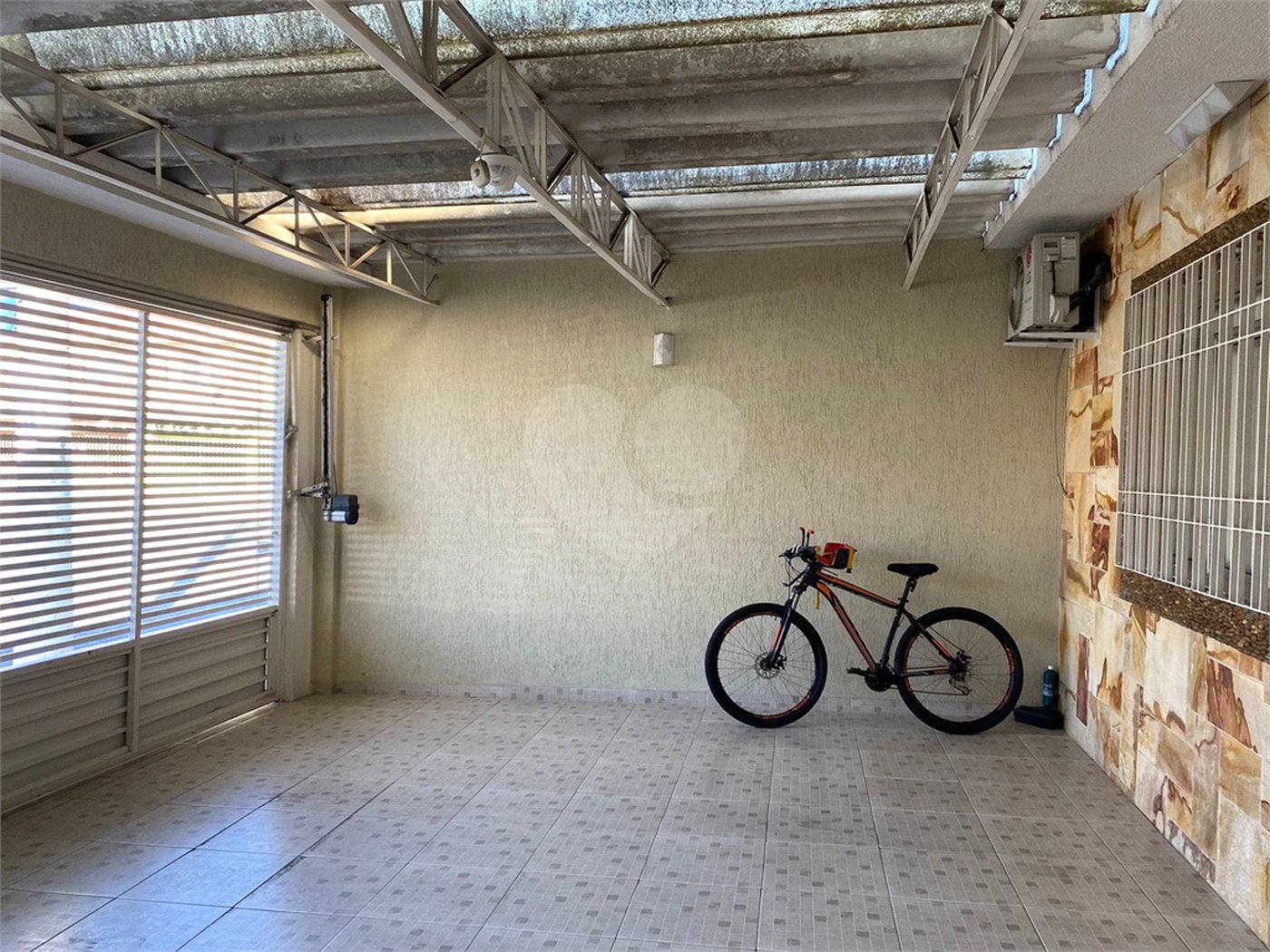 Casa à venda com 2 quartos, sendo 1 suíte, em Parque Edu Chaves, São Paulo, SP