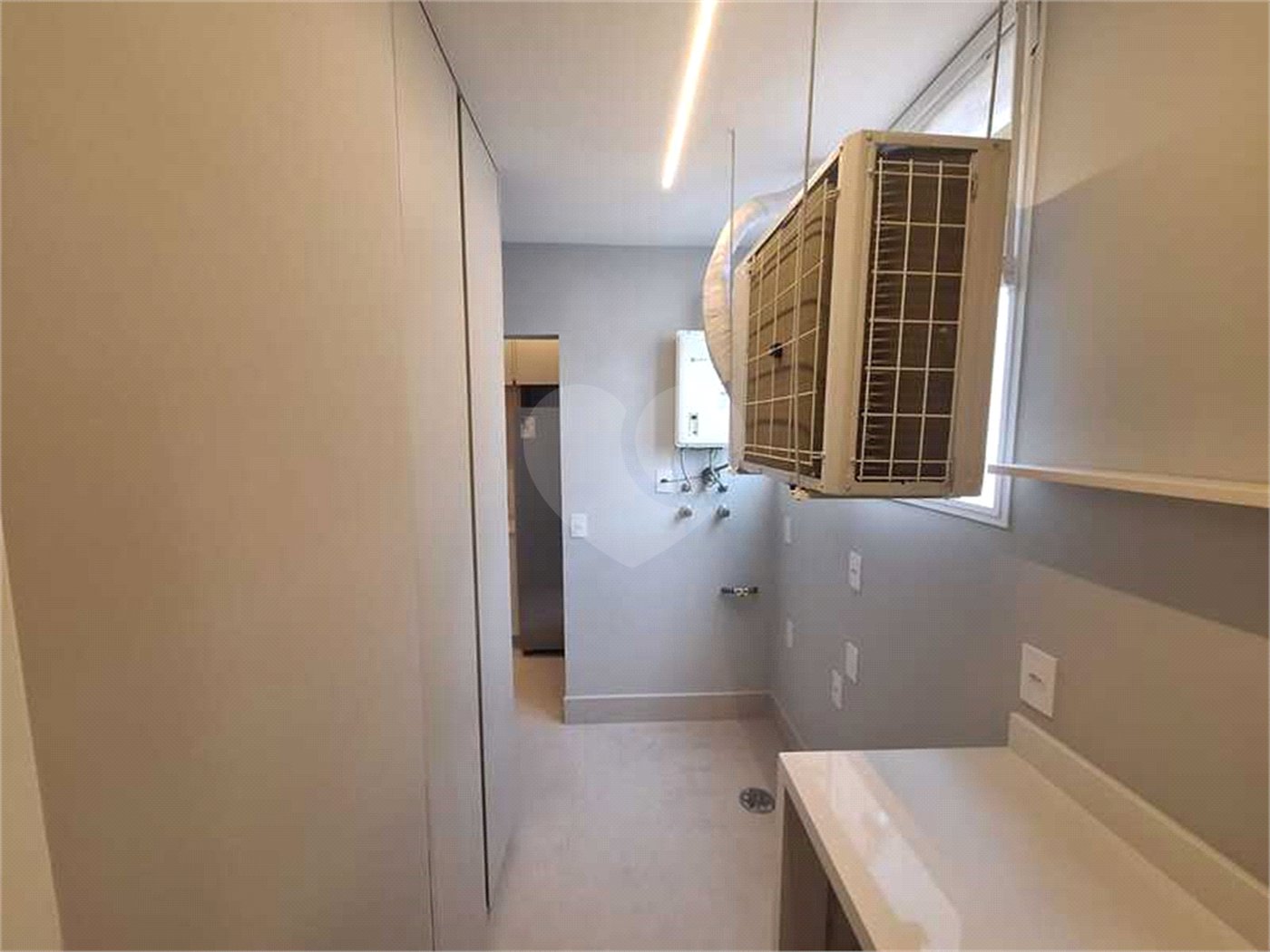 Apartamento à venda com 3 quartos, sendo 1 suíte, em Itaim Bibi, São Paulo, SP