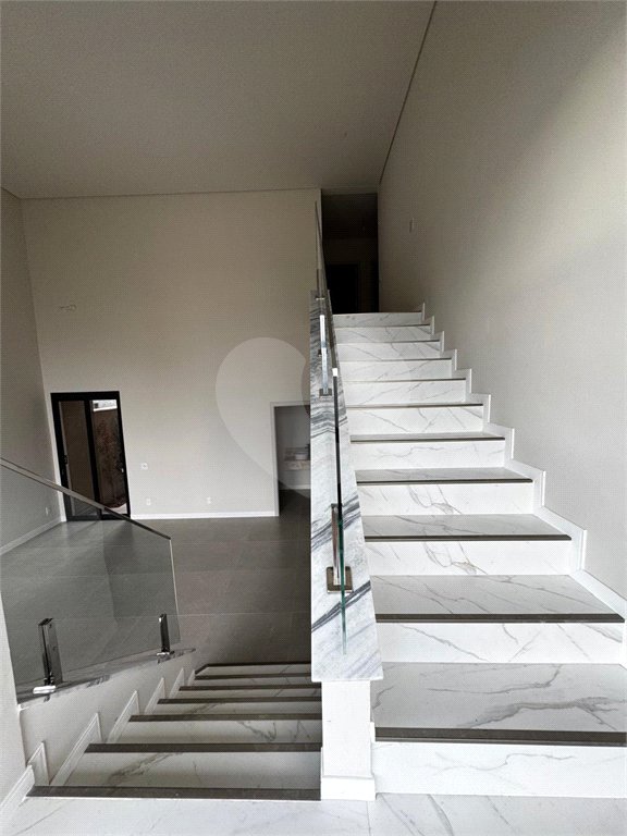 Casa à venda com 3 suítes no condomínio Belvedere I, Votorantim - SP