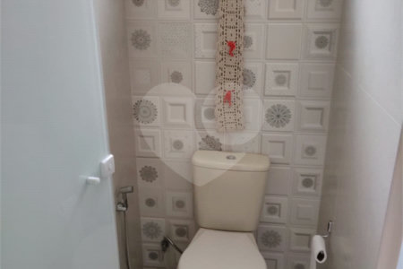 Casa à venda com 4 quartos, sendo 2 suítes, no condomínio Residencial Villaggio Paradiso, Itatiba - SP