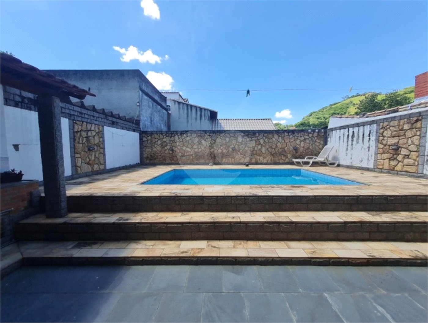 Casa à venda com 4 quartos, sendo 1 suíte, em Campo Grande, Rio de Janeiro, RJ
