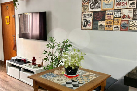 Apartamento à venda com 2 quartos em Vila Nivi, São Paulo, SP