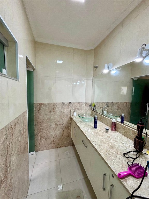 Casa à venda ou para alugar com 6 quartos, sendo 1 suíte, em Residencial/Comercial, Guarulhos, SP