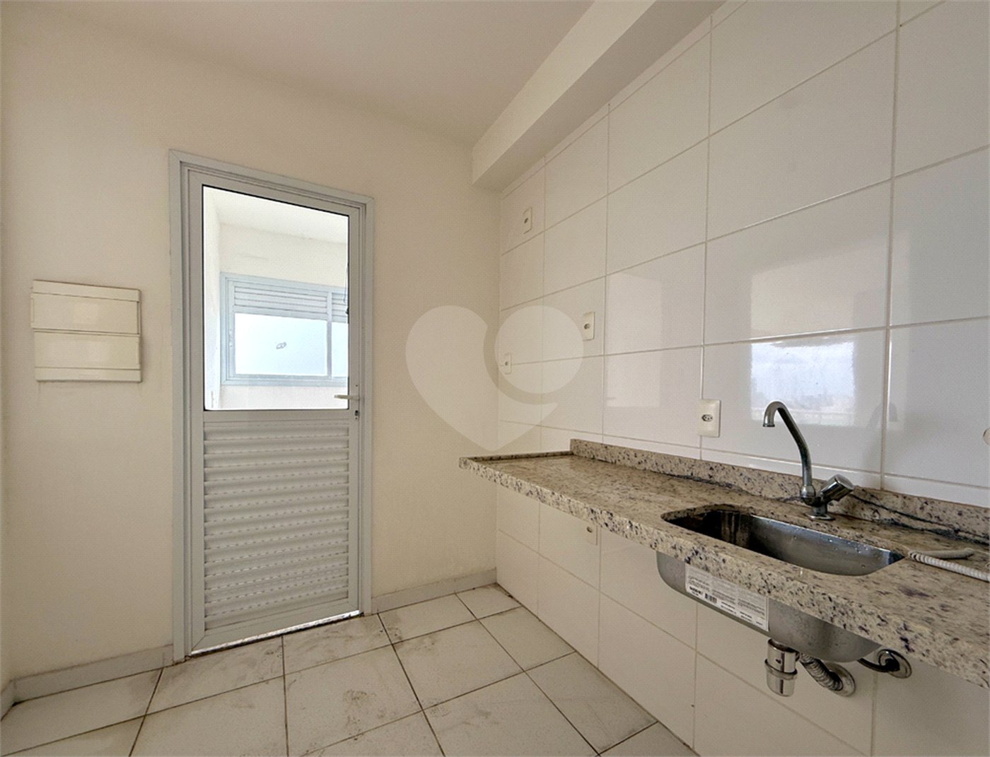 Apartamento à venda com 2 quartos, sendo 1 suíte, em Alto da Boa Vista, São Paulo, SP