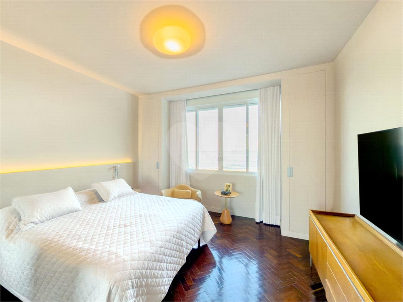 Apartamento à venda com 4 quartos, sendo 1 suíte,  em Copacabana, Rio de Janeiro, RJ