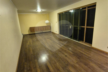 Casa à venda com 4 quartos, sendo 1 suíte, no Centro, Mogi das Cruzes, SP
