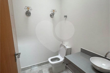 Casa à venda com 3 quartos, sendo 1 suíte, no condomínio Cond Laguna, Indaiatuba - SP