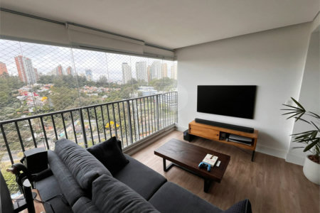 Apartamento à venda com 3 quartos, sendo 2 suítes, em Vila Andrade, São Paulo, SP