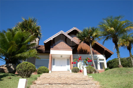 Casa Térrea à venda com 3 quartos, sendo 1 suíte, em Alpes D'ouro, Bom Jesus dos Perdões, SP