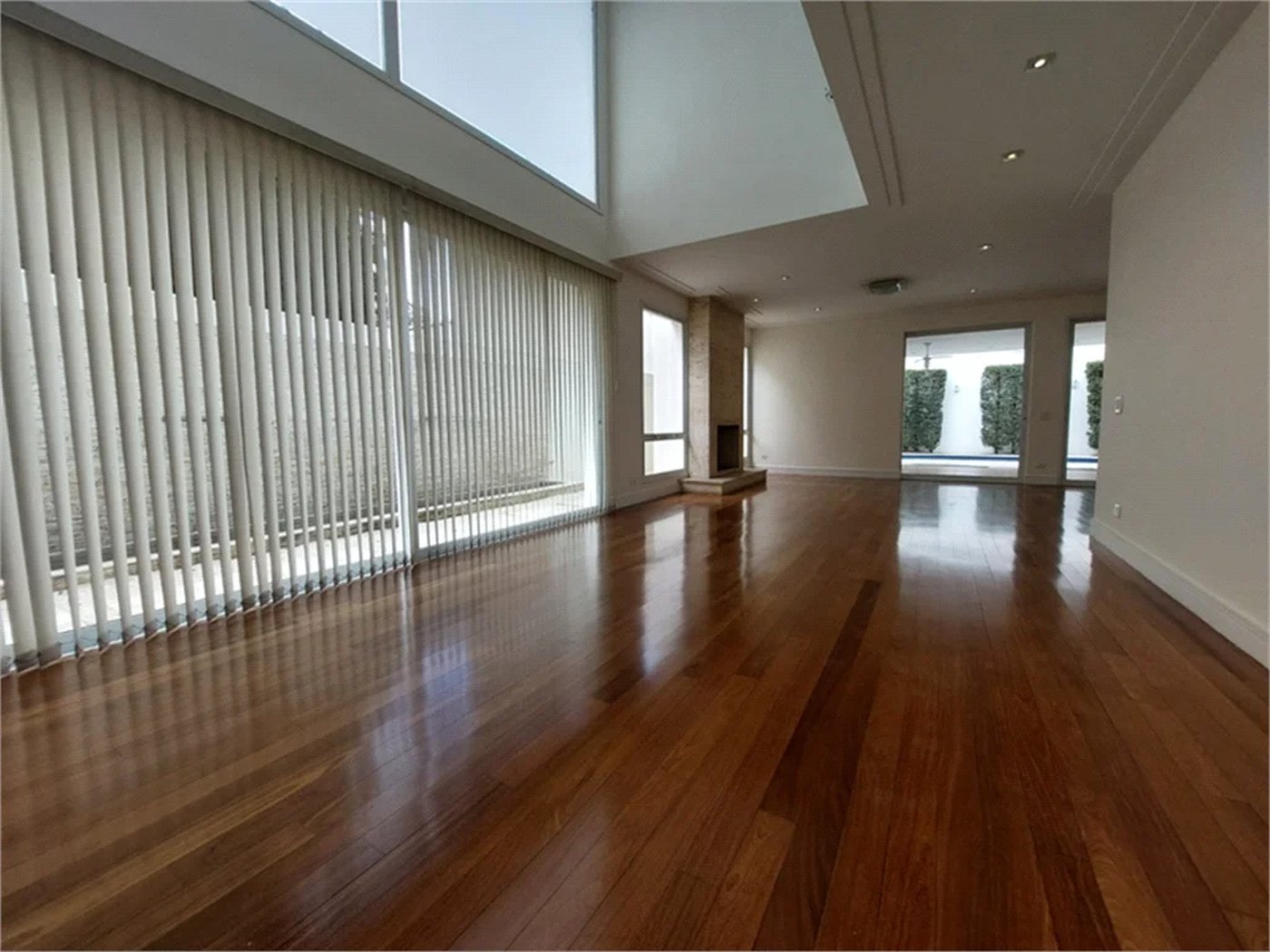 Casa à venda com 4 suítes no condomínio Residencial Morumbi, São Paulo - SP