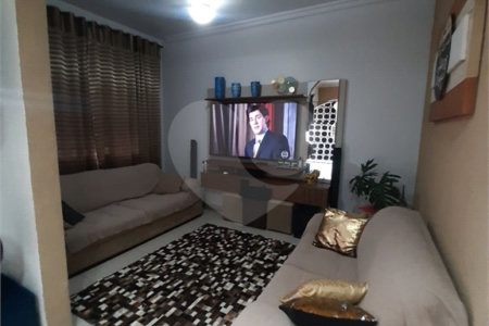 Casa à venda com 4 quartos, sendo 1 suíte, em Senador Camará, Rio de Janeiro, RJ