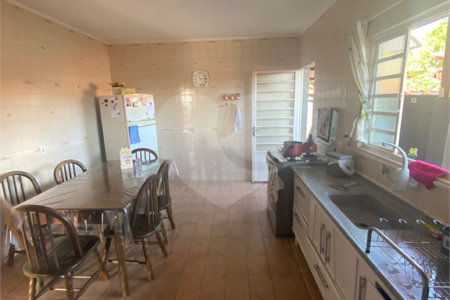 Casa à venda com 2 quartos, sendo 1 suíte, em Jardim Alvinópolis, Atibaia, SP