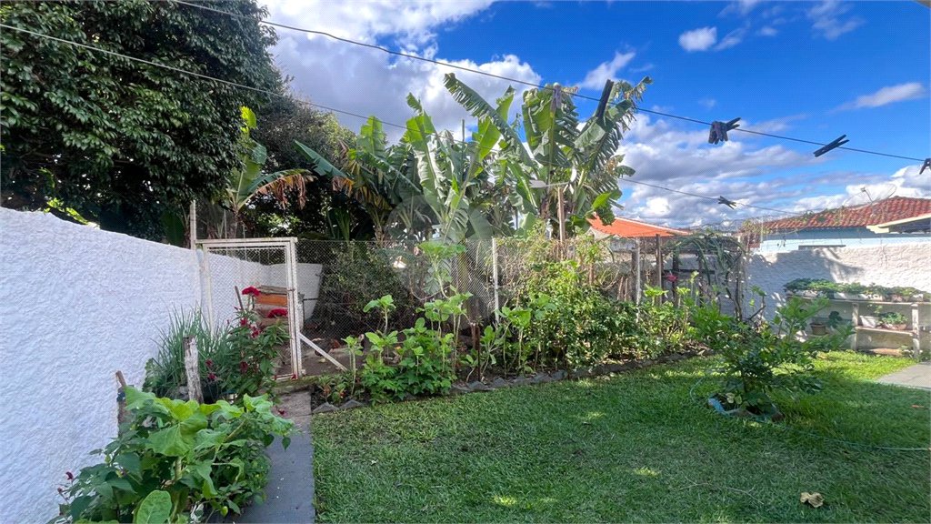 Casa à venda com 2 quartos, sendo 1 suíte, no Centro, Sarapuí, SP