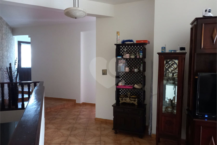 Sobrado à venda com 3 quartos, sendo 1 suíte, em Horto, São Paulo, SP