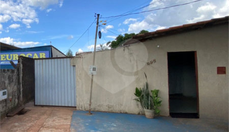 Casa à venda com 3 quartos em Vila Aquidabam, Ponta Porã, MS