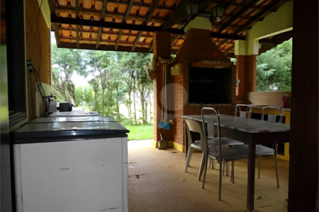 Chácara à venda com 3 quartos, sendo 1 suíte, em Morada do Sol, Sarapuí, SP
