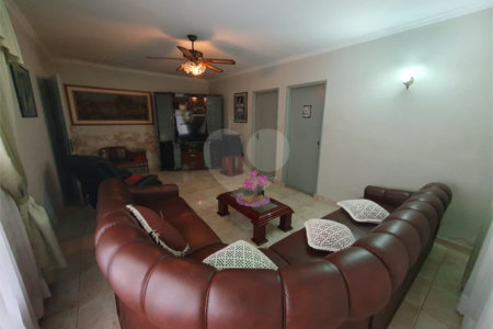 Casa Térrea à venda com 3 quartos, sendo 1 suíte, em Vila Ré, São Paulo, SP