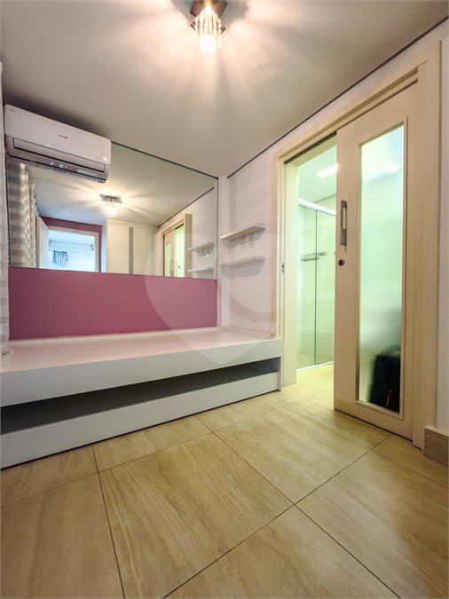 Casa à venda com 4 suítes no condomínio Villa Borghese, Indaiatuba - SP