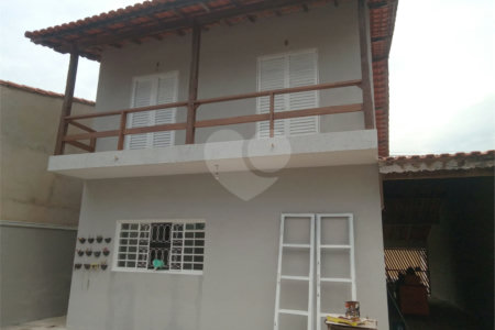 Casa à venda com 3 quartos, sendo 1 suíte, em Jardim dos Ipês, Mairinque, SP