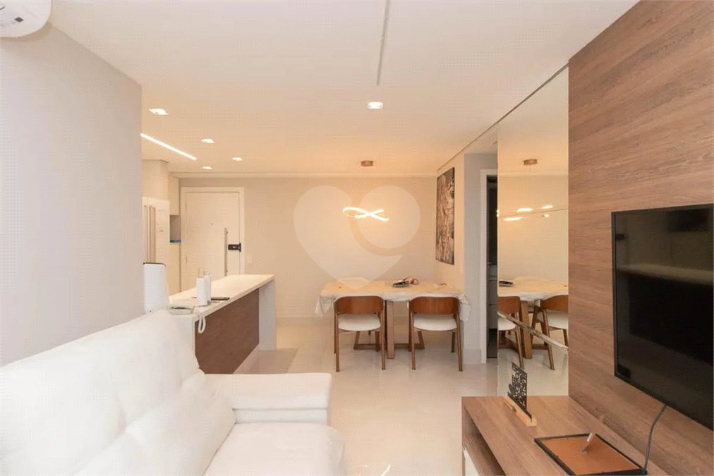 Apartamento à venda com 3 quartos, sendo 1 suíte, em Vila Maria Alta, São Paulo, SP