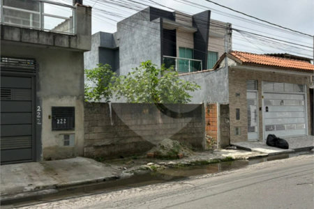 Terreno à venda em Jardim Quaresmeira, Suzano, SP