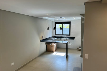 Casa à venda com 2 suítes no condomínio Cube Villa, São Paulo - SP